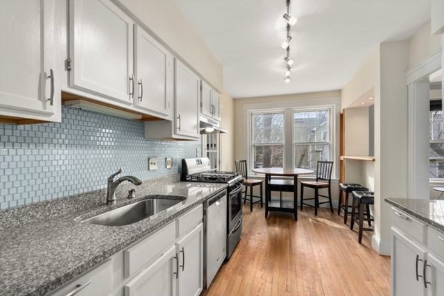 11 Vinal St 9, Boston, MA 02135