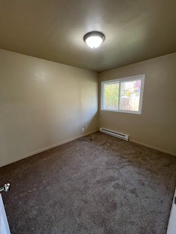 138 N Rainier Avenue, Bremerton, WA 98312