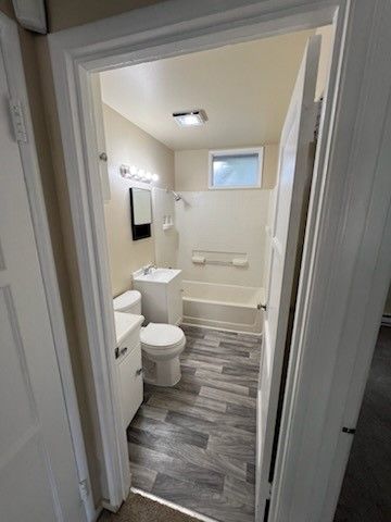 138 N Rainier Avenue, Bremerton, WA 98312