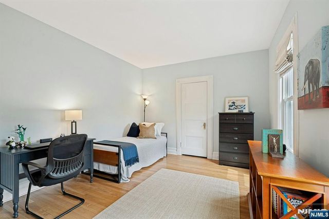 141 W End Avenue, Ridgewood, NJ 07450