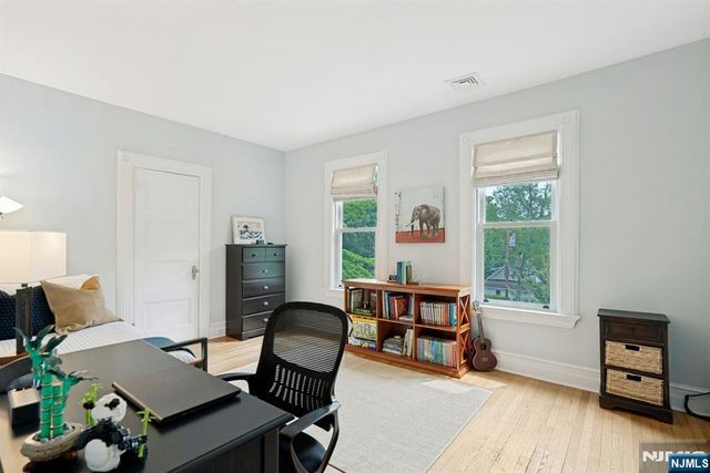 141 W End Avenue, Ridgewood, NJ 07450