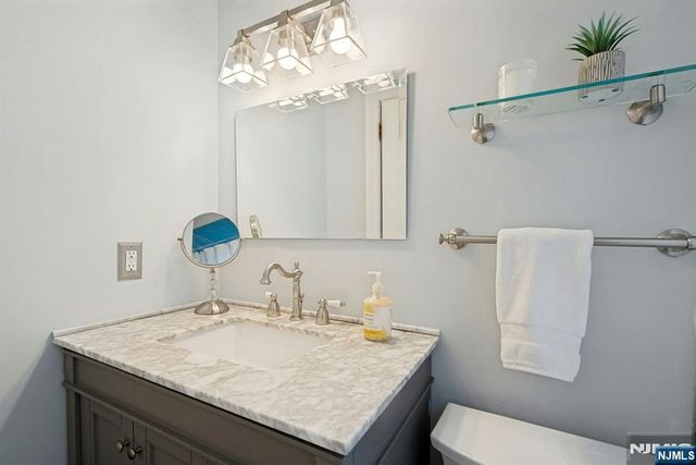 141 W End Avenue, Ridgewood, NJ 07450