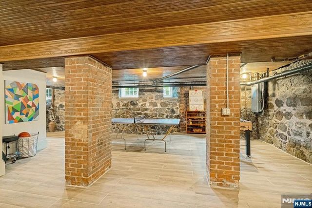 141 W End Avenue, Ridgewood, NJ 07450