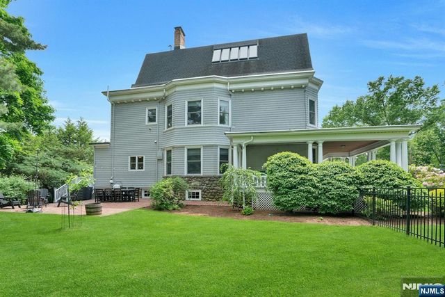 141 W End Avenue, Ridgewood, NJ 07450