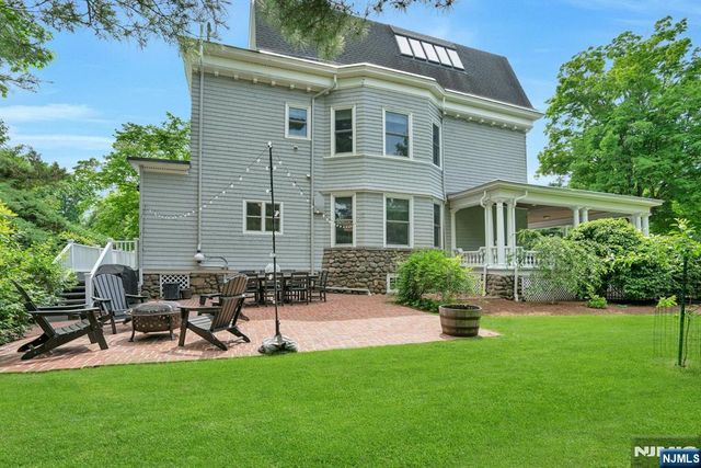 141 W End Avenue, Ridgewood, NJ 07450