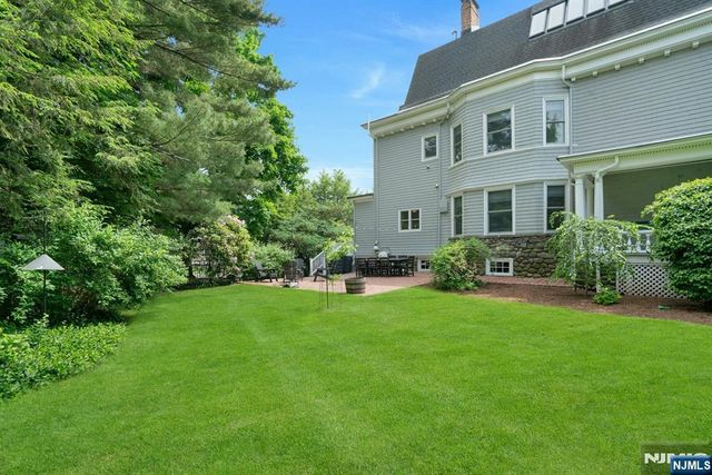 141 W End Avenue, Ridgewood, NJ 07450
