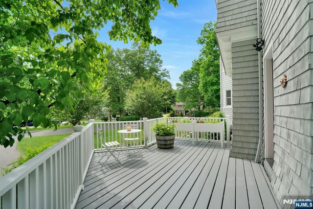 141 W End Avenue, Ridgewood, NJ 07450