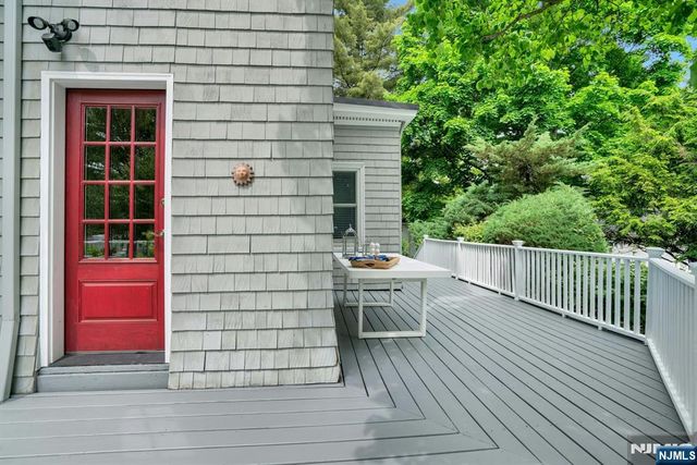 141 W End Avenue, Ridgewood, NJ 07450