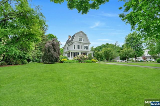 141 W End Avenue, Ridgewood, NJ 07450