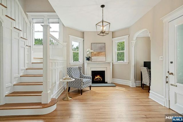 141 W End Avenue, Ridgewood, NJ 07450