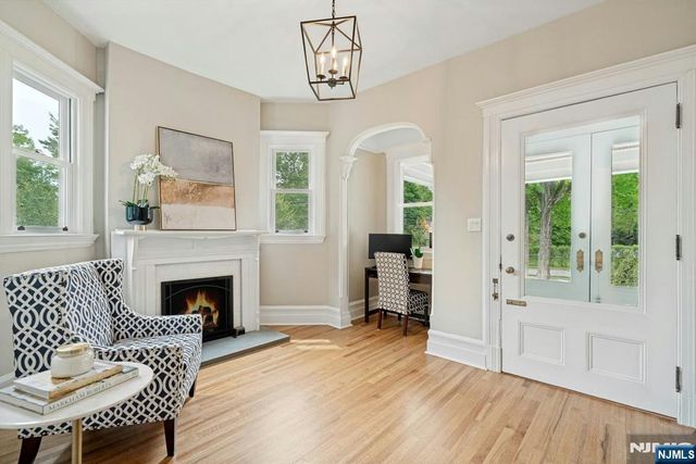 141 W End Avenue, Ridgewood, NJ 07450