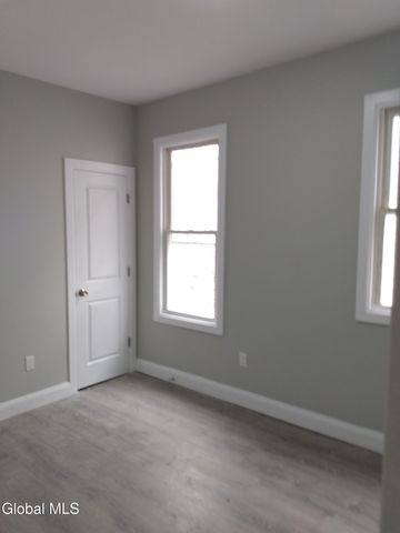 14 W Erie Street, Albany, NY 12208