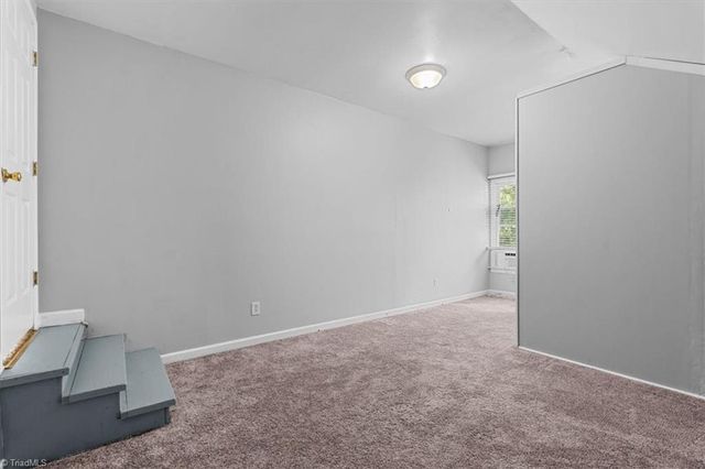 1508 Groveland Trail, Greensboro, NC 27407