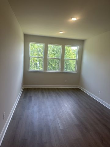 1081 Large Poppy Drive, La Vergne, TN 37086