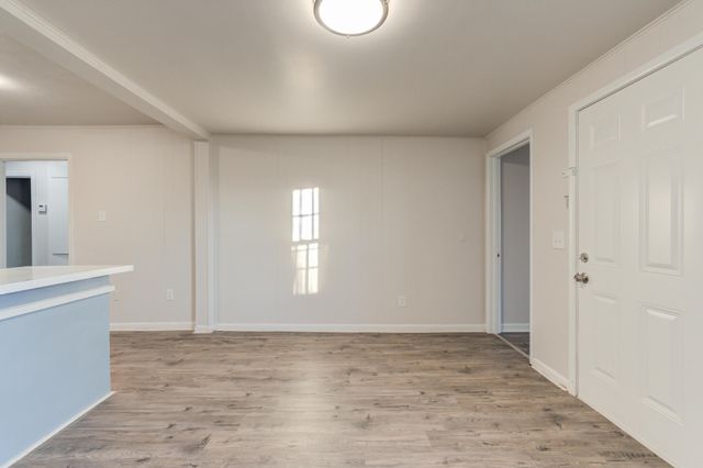 806 E Lons Street, Brownfield, TX 79316