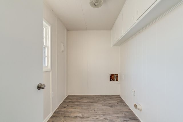 806 E Lons Street, Brownfield, TX 79316