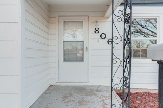 806 E Lons Street, Brownfield, TX 79316