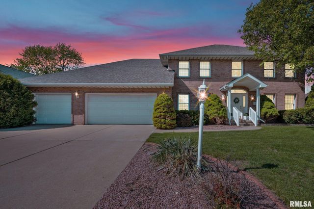 1111 W Cayman Cove, Peoria, IL 61615