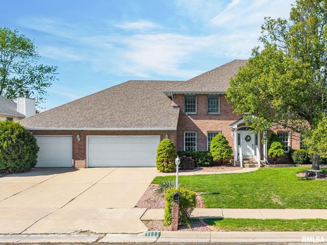 1111 W Cayman Cove, Peoria, IL 61615