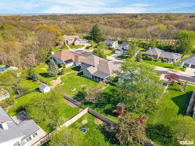 1111 W Cayman Cove, Peoria, IL 61615