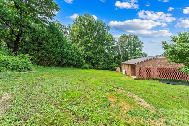 3695 Bradley Road, Morganton, NC 28655
