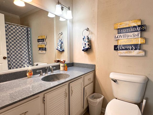 5 Ustisti Circle, Cherokee Village, AR 72529