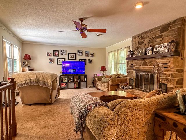 5 Ustisti Circle, Cherokee Village, AR 72529