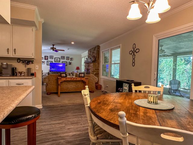 5 Ustisti Circle, Cherokee Village, AR 72529