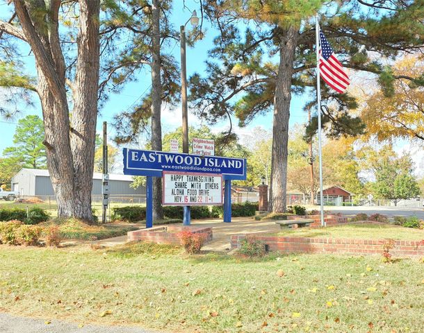 131 Ocean Drive, Gun Barrel City, TX 75156