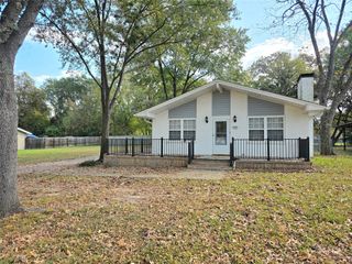 131 Ocean Drive, Gun Barrel City, TX 75156