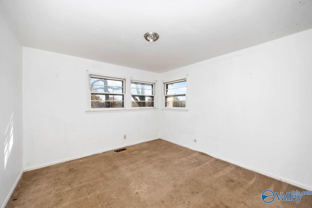 2216 Harris Road NW, Huntsville, AL 35810