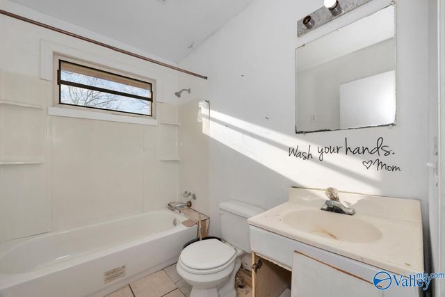 2216 Harris Road NW, Huntsville, AL 35810