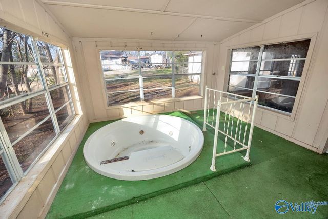 2216 Harris Road NW, Huntsville, AL 35810