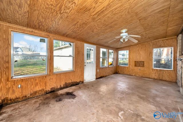 2216 Harris Road NW, Huntsville, AL 35810