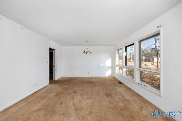 2216 Harris Road NW, Huntsville, AL 35810