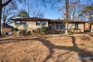 2216 Harris Road NW, Huntsville, AL 35810