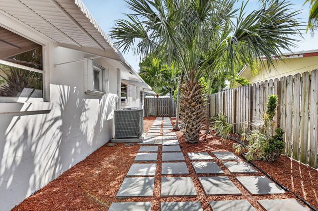 5731 NE 17th Terrace, Fort Lauderdale, FL 33334