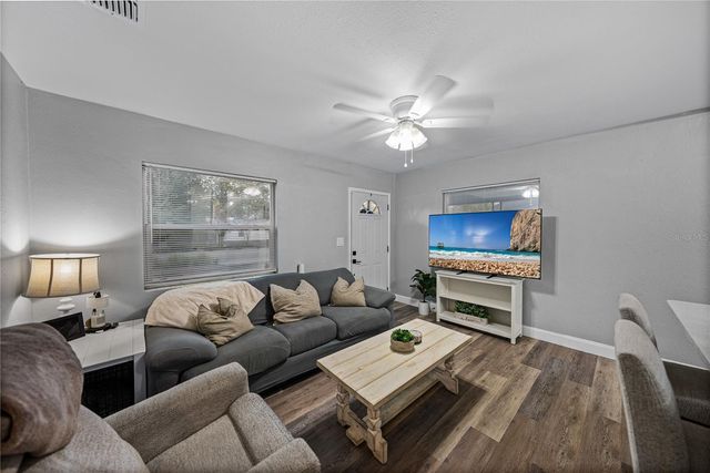 527 PILAKLAKAHA AVENUE, Auburndale, FL 33823