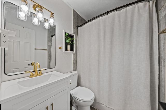 527 PILAKLAKAHA AVENUE, Auburndale, FL 33823