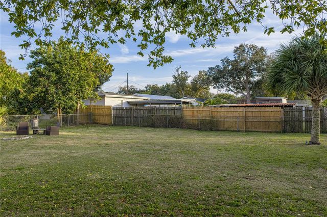 527 PILAKLAKAHA AVENUE, Auburndale, FL 33823