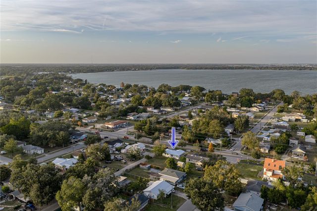 527 PILAKLAKAHA AVENUE, Auburndale, FL 33823