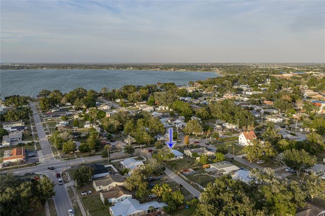 527 PILAKLAKAHA AVENUE, Auburndale, FL 33823