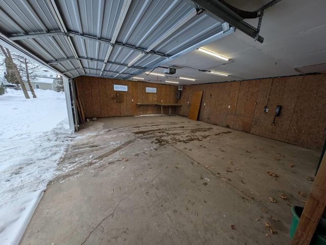 111 N FIFTH STREET, Abbotsford, WI 54405