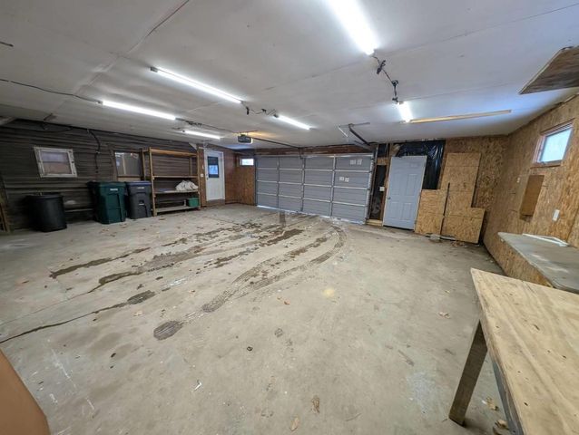 111 N FIFTH STREET, Abbotsford, WI 54405