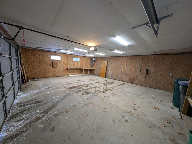 111 N FIFTH STREET, Abbotsford, WI 54405