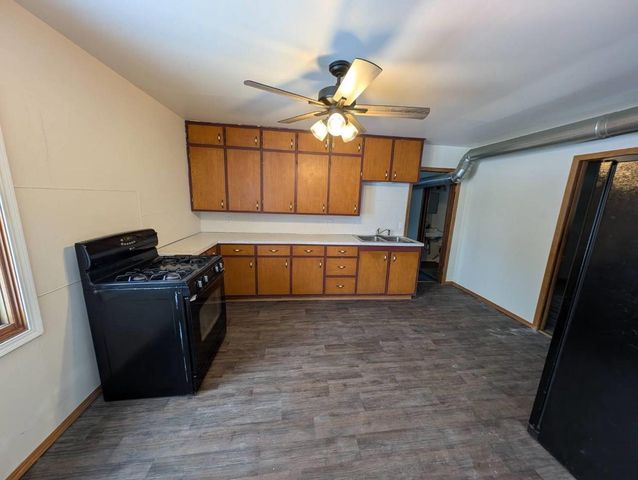 111 N FIFTH STREET, Abbotsford, WI 54405