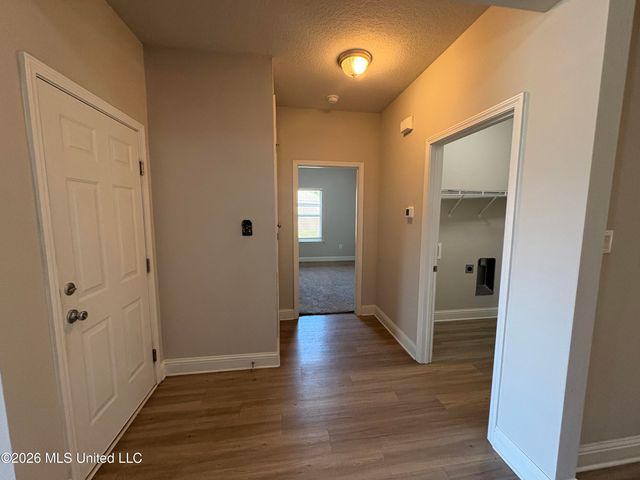 1290 Sage Court, Ocean Springs, MS 39564