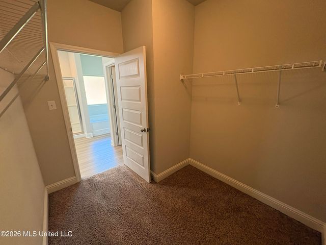 1290 Sage Court, Ocean Springs, MS 39564