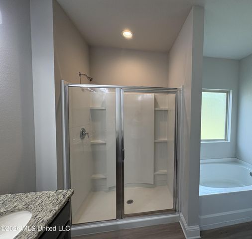 1290 Sage Court, Ocean Springs, MS 39564