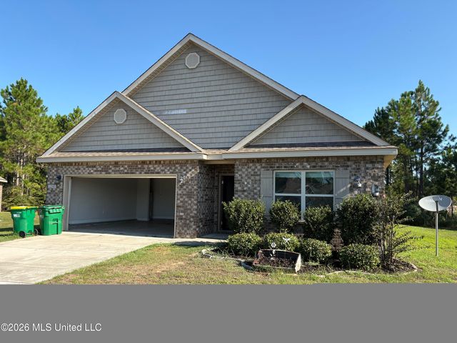 1290 Sage Court, Ocean Springs, MS 39564